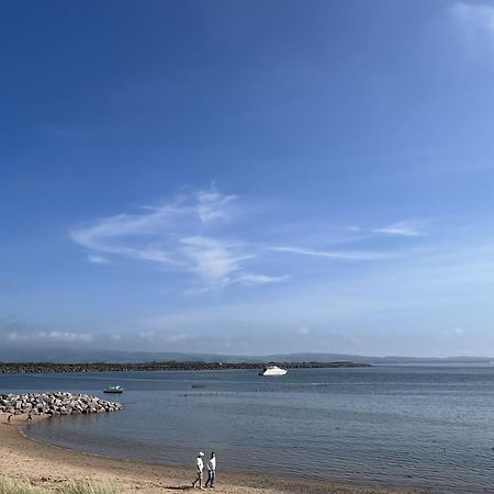 Lake View 92 米勒姆 外观 照片
